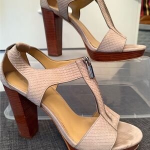 Michael Kors Textured Beige and Brown Heels